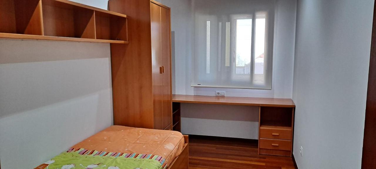 Centrico Apartamento, Playa Cercana, Plaza Garaje Кангас Екстер'єр фото